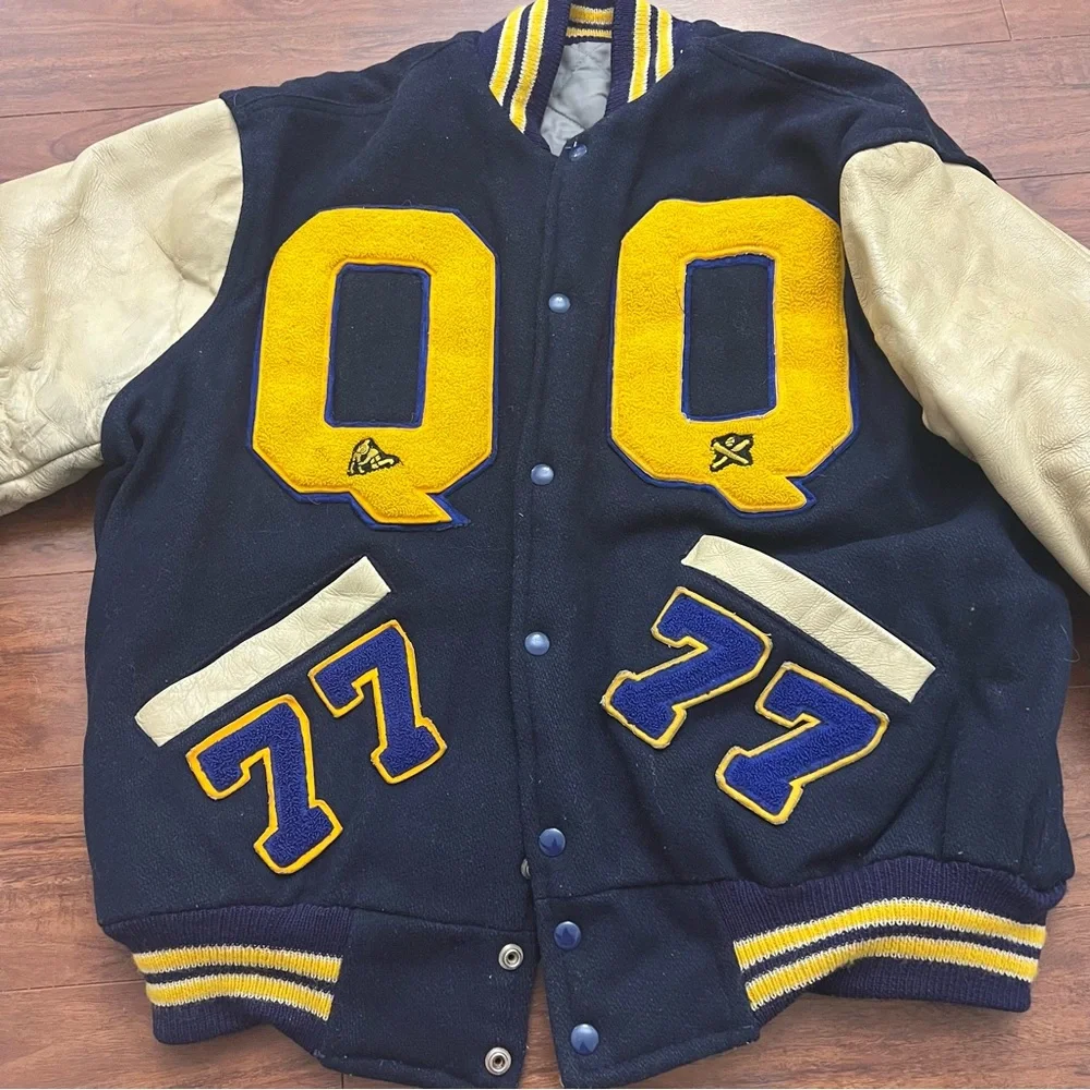 RARE Vintage Logan Knitting Mills Varsity Jacket Q‎ 77 Quigley South Size L RR